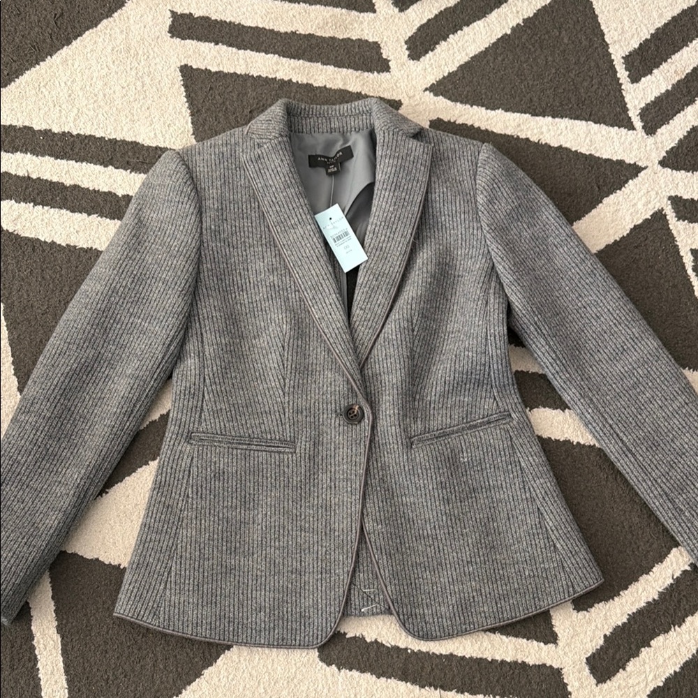 NWT Ann Taylor Ribbed Knit Blazer, 00P